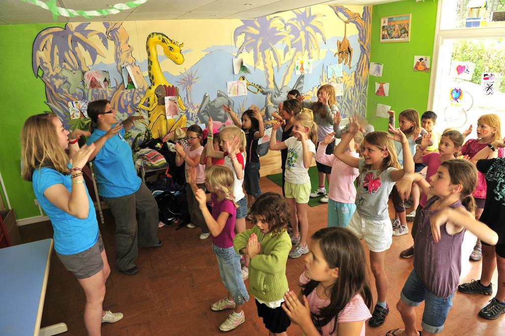 Vvf Correze Pays D'Eygurande Hotel Bagian luar foto