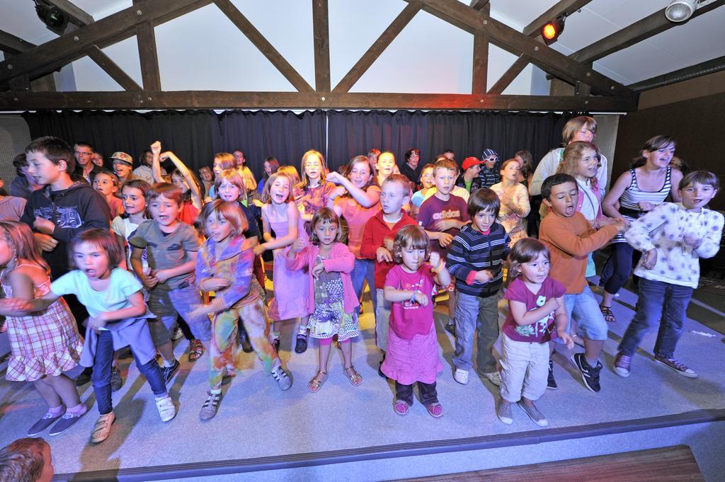 Vvf Correze Pays D'Eygurande Hotel Bagian luar foto
